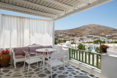 anemomilos-apartments-folegandros-green-studios-01