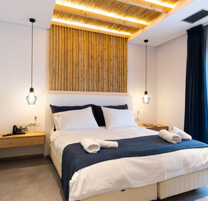superiorfamilyroompoolview_9451