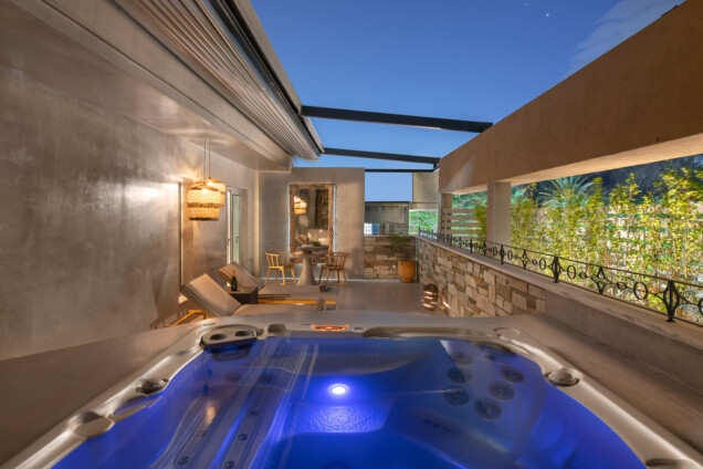 Helios Suite with Private Outdoor Hot Tub - Elakati Hotel in Rhodes Greece