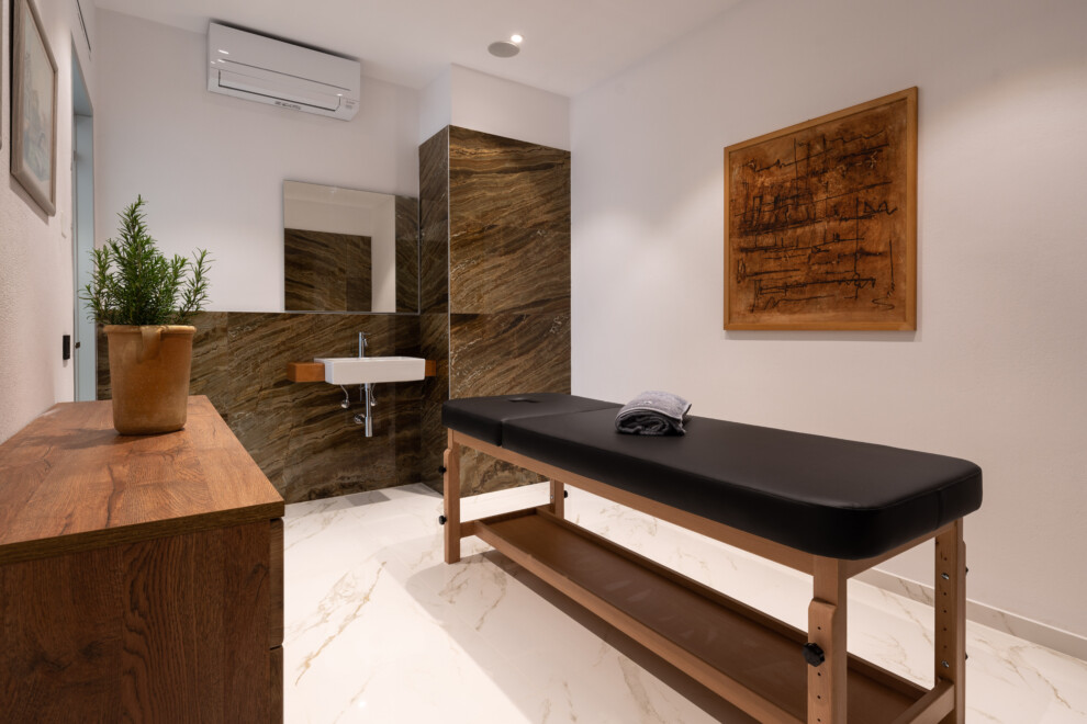 MASSAGE ROOM 2