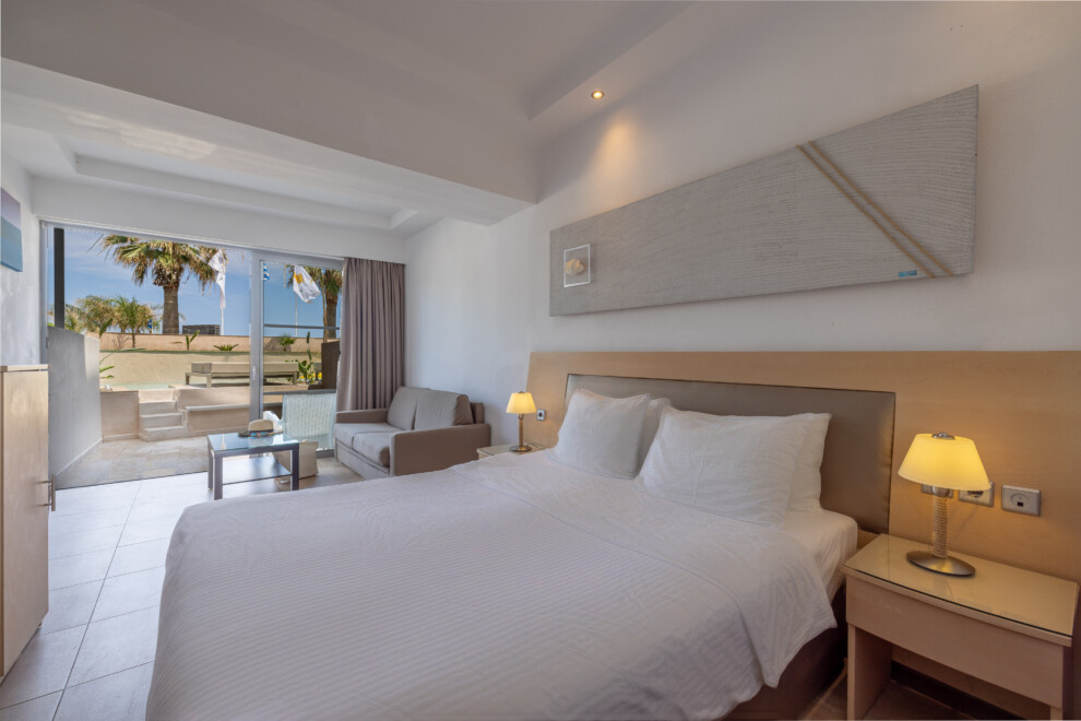 Kolymbia Bay Art Boutique Hotel Junior suite Swim up
