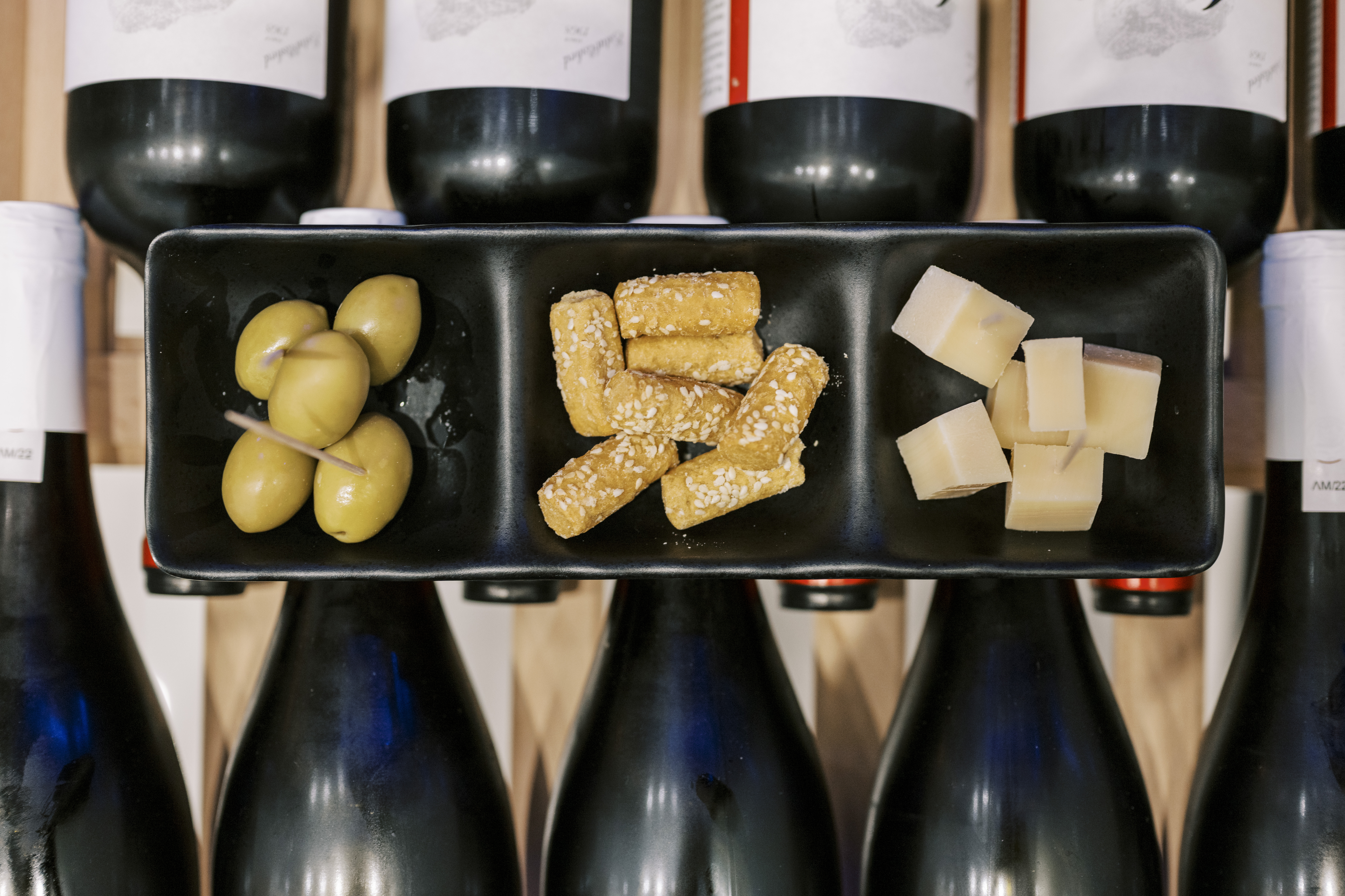 TheWineHotel_Bar4