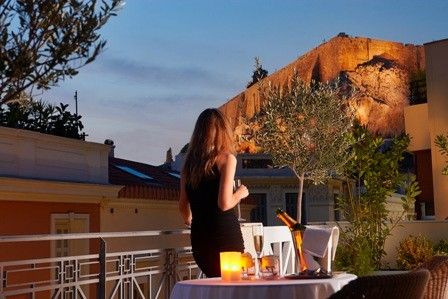 Ava Hotel & Suites