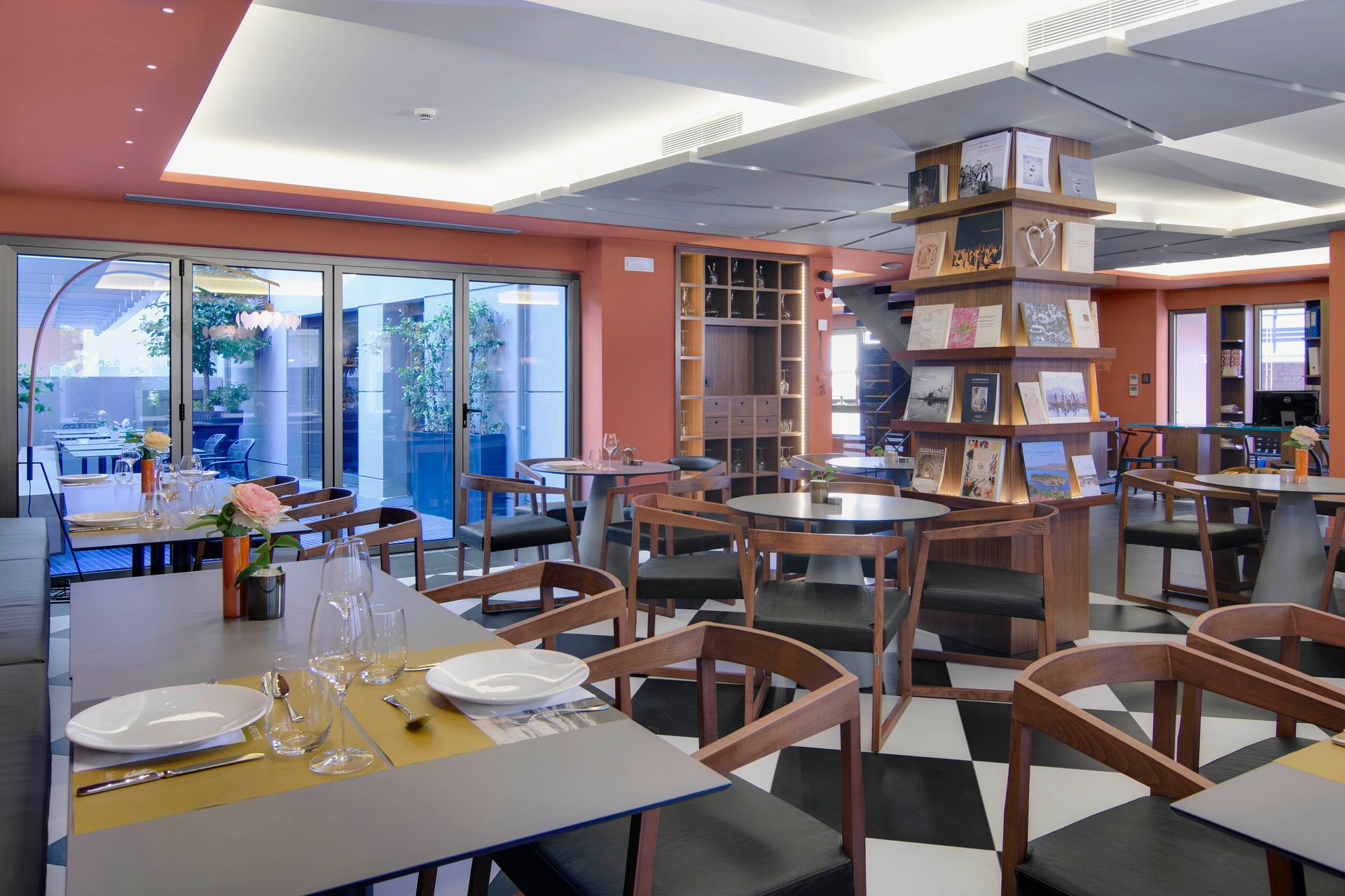 Lake Spirit City Boutique Hotel & Spa