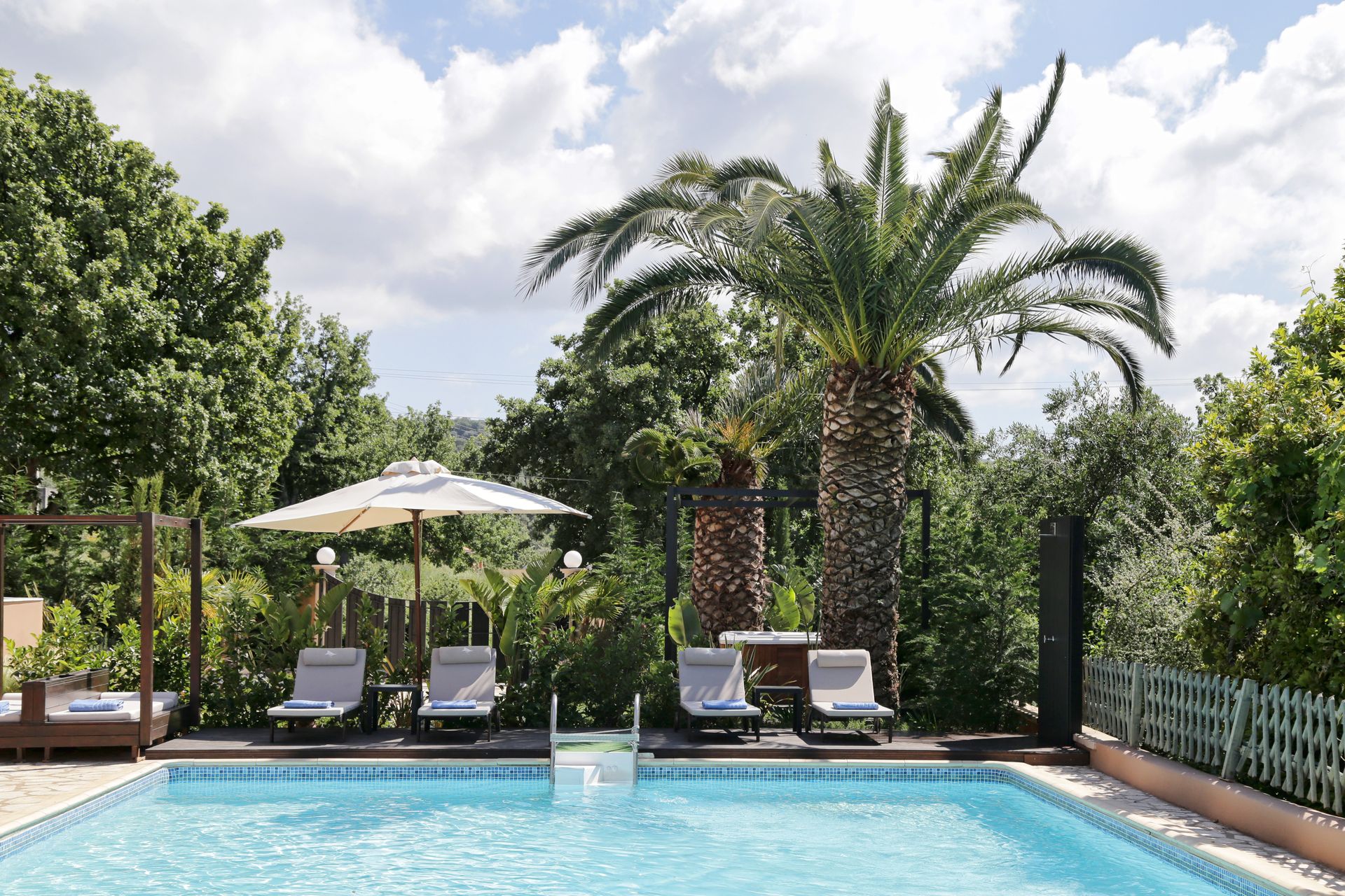 Lena Mare Boutique Hotel