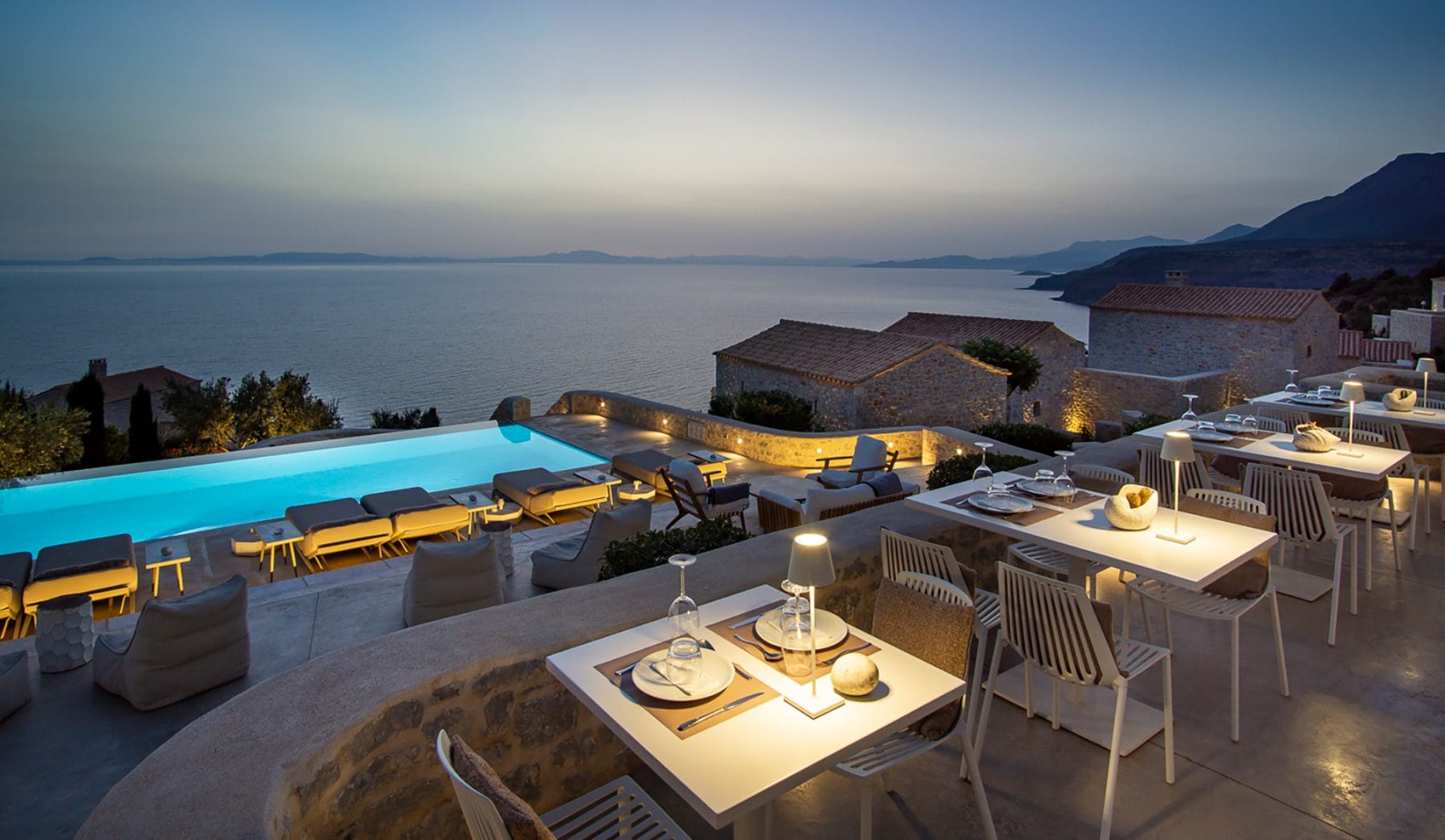 Bassa Maina Villas & Suites