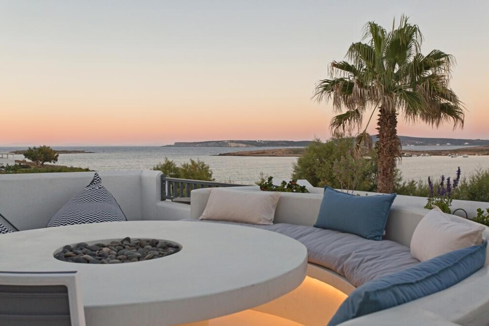 Parian Boutique Hotel