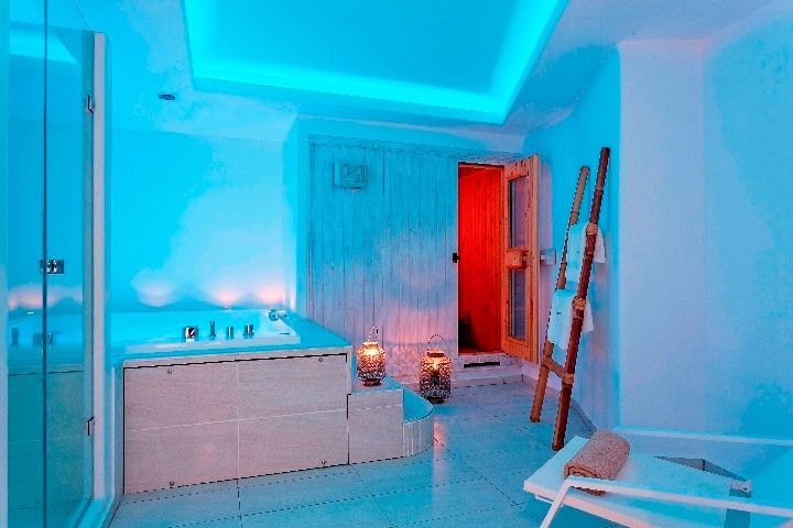 Archipelagos Hotel