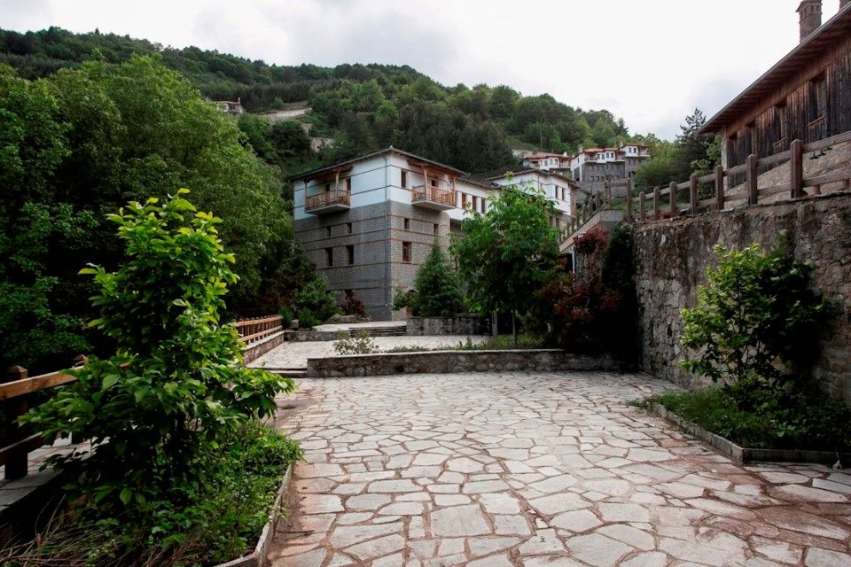 Katogi Averoff Hotel & Winery