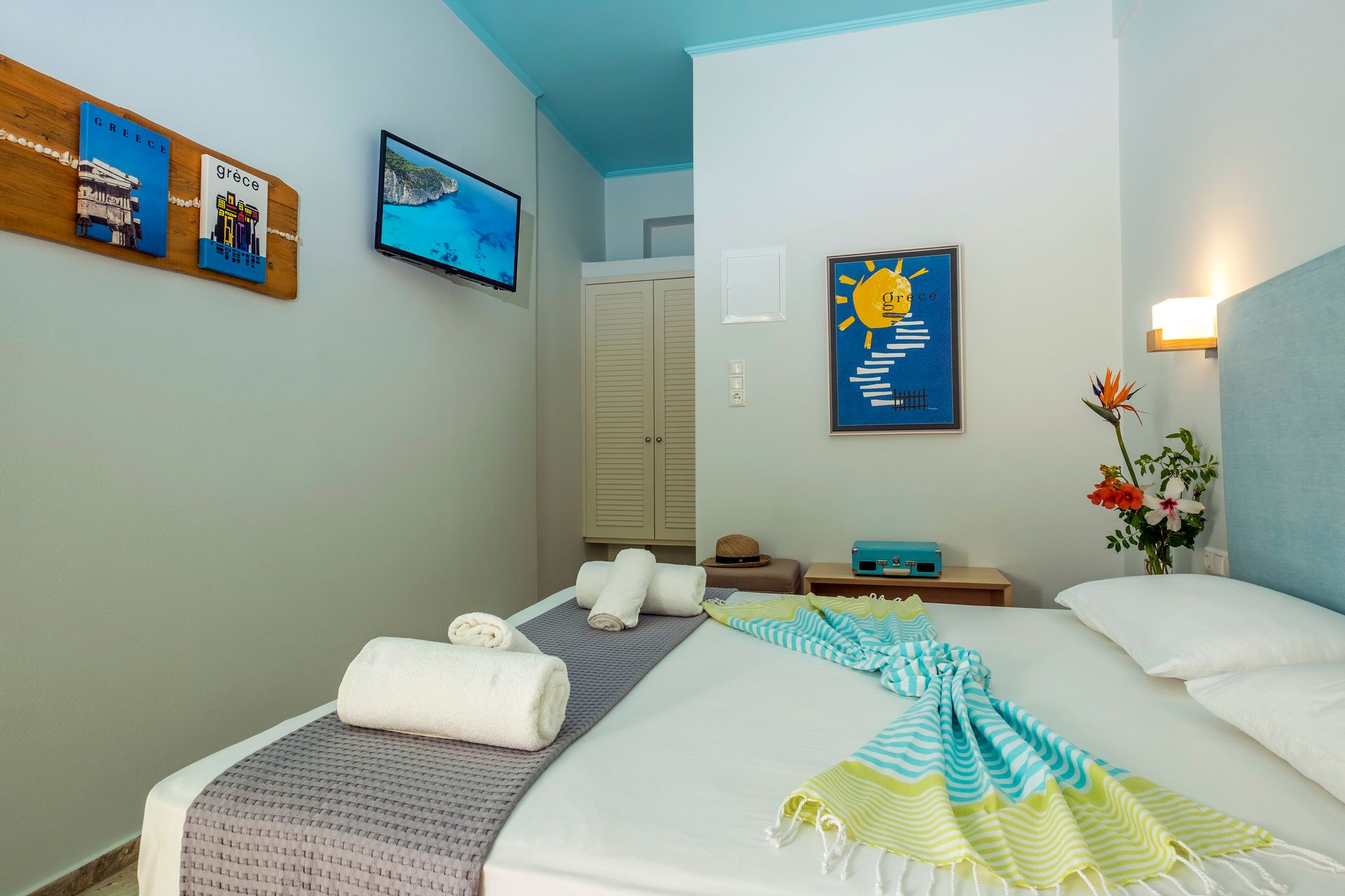 Aris Art Hotel