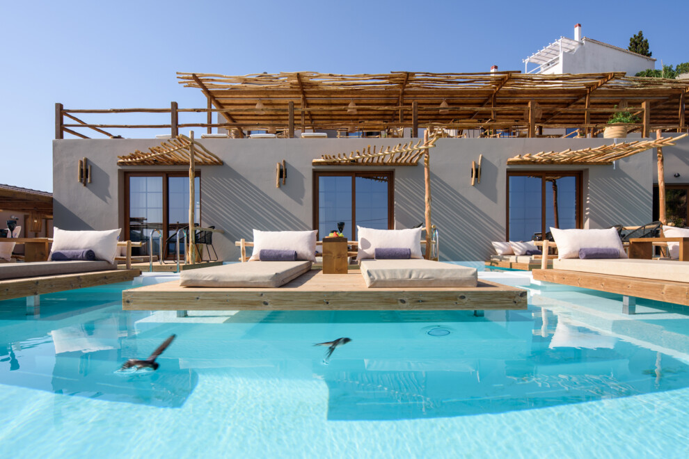 Aletri Swim Up Boutique Hotel