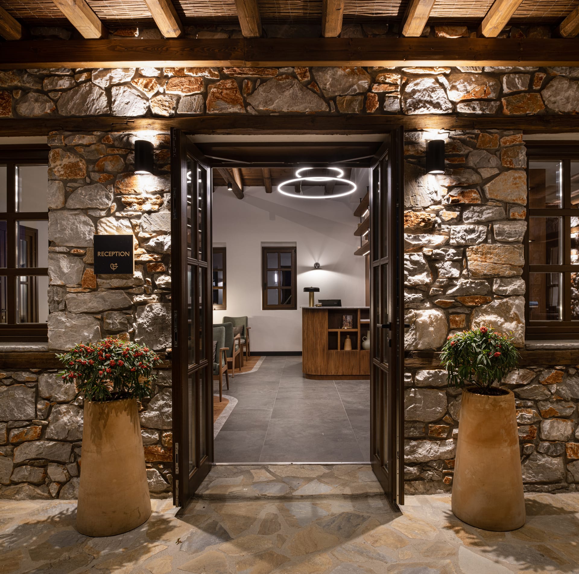 Unedo All Seasons Boutique Hotel