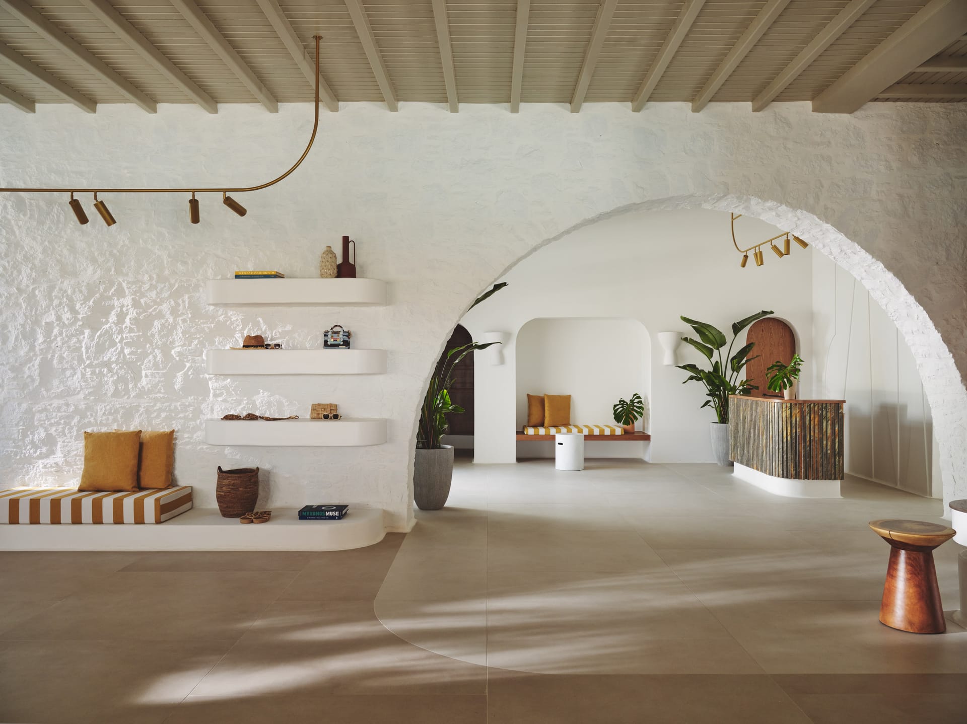 NUMO Mykonos