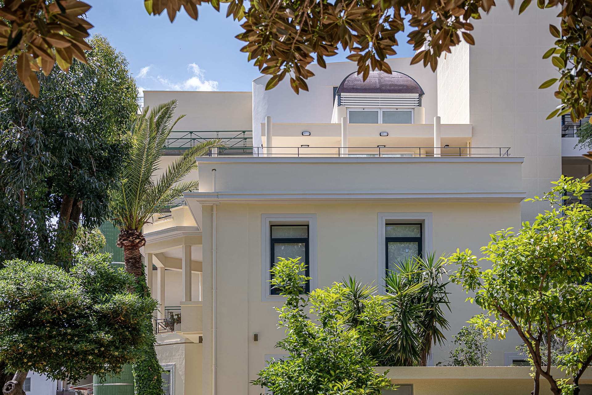 Avra City Boutique Hotel