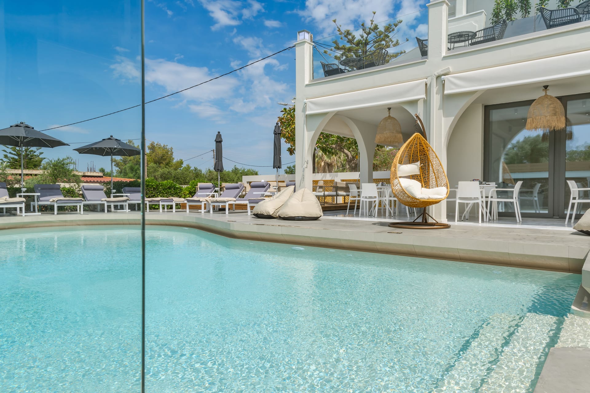 Nikon Boutique Hotel