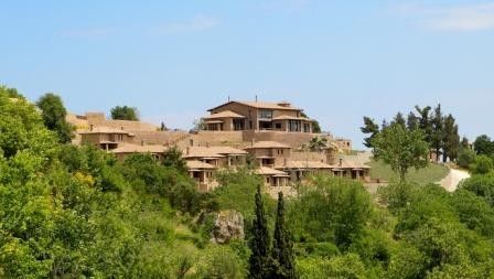 Πλειάδων Γη Mountain Resort & Spa
