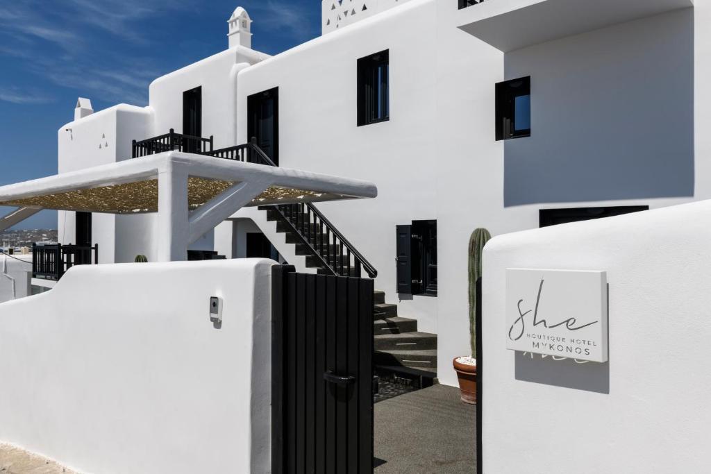 Shemykonos Boutique Hotel